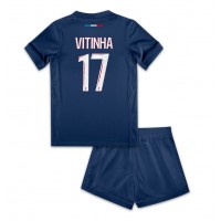 Camisa de time de futebol Paris Saint-Germain Vitinha #17 Replicas 1º Equipamento Infantil 2024-25 Manga Curta (+ Calças curtas)